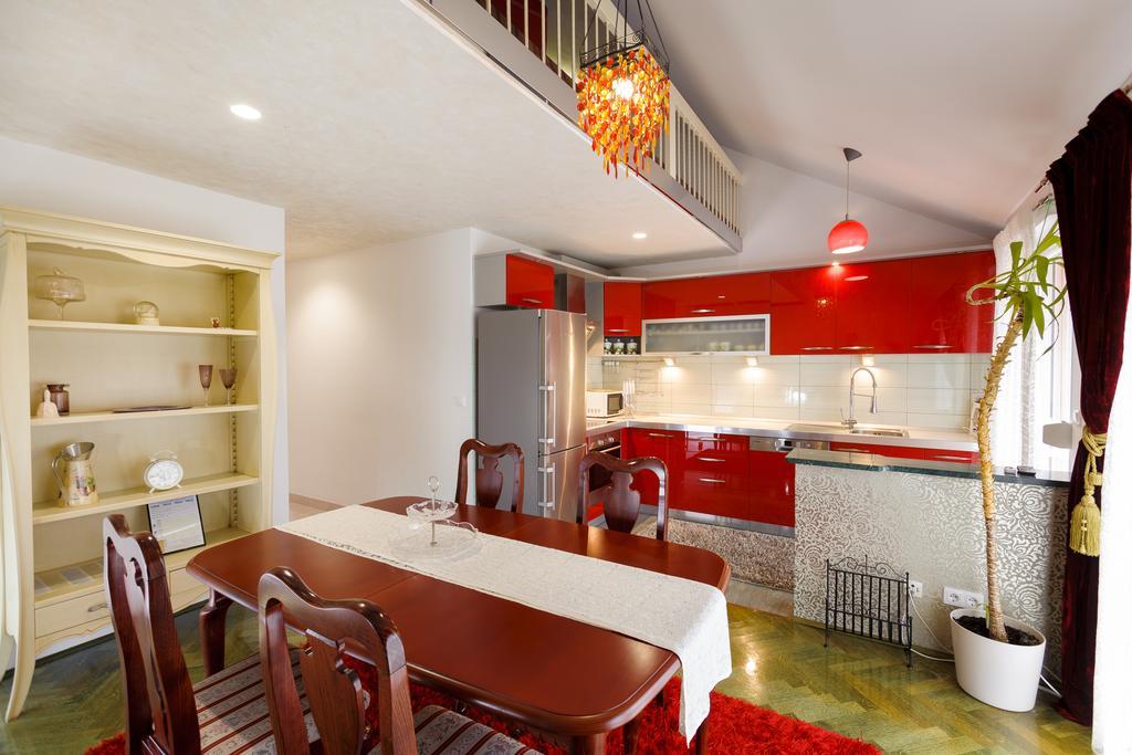 Amigo Comfort Apartments Split Bagian luar foto